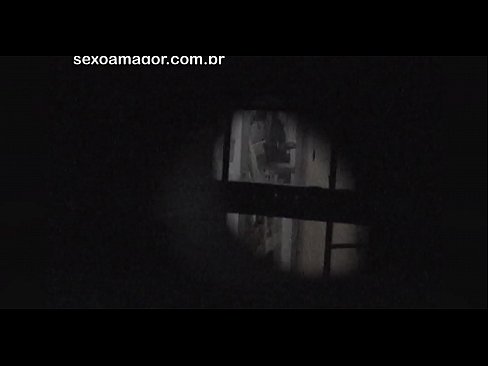 ❤️ Блондинку тайно снимает на видео соседский вуайерист, спрятанный за полыми кирпичами ☑ Качественный секс на нашем сайте ☑